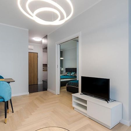 Wola Luxe Apartment Varsóvia Exterior foto